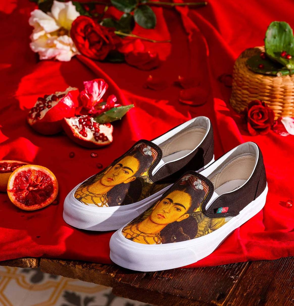 Las obras de Frida Kahlo llegan a esta colección de Vans
