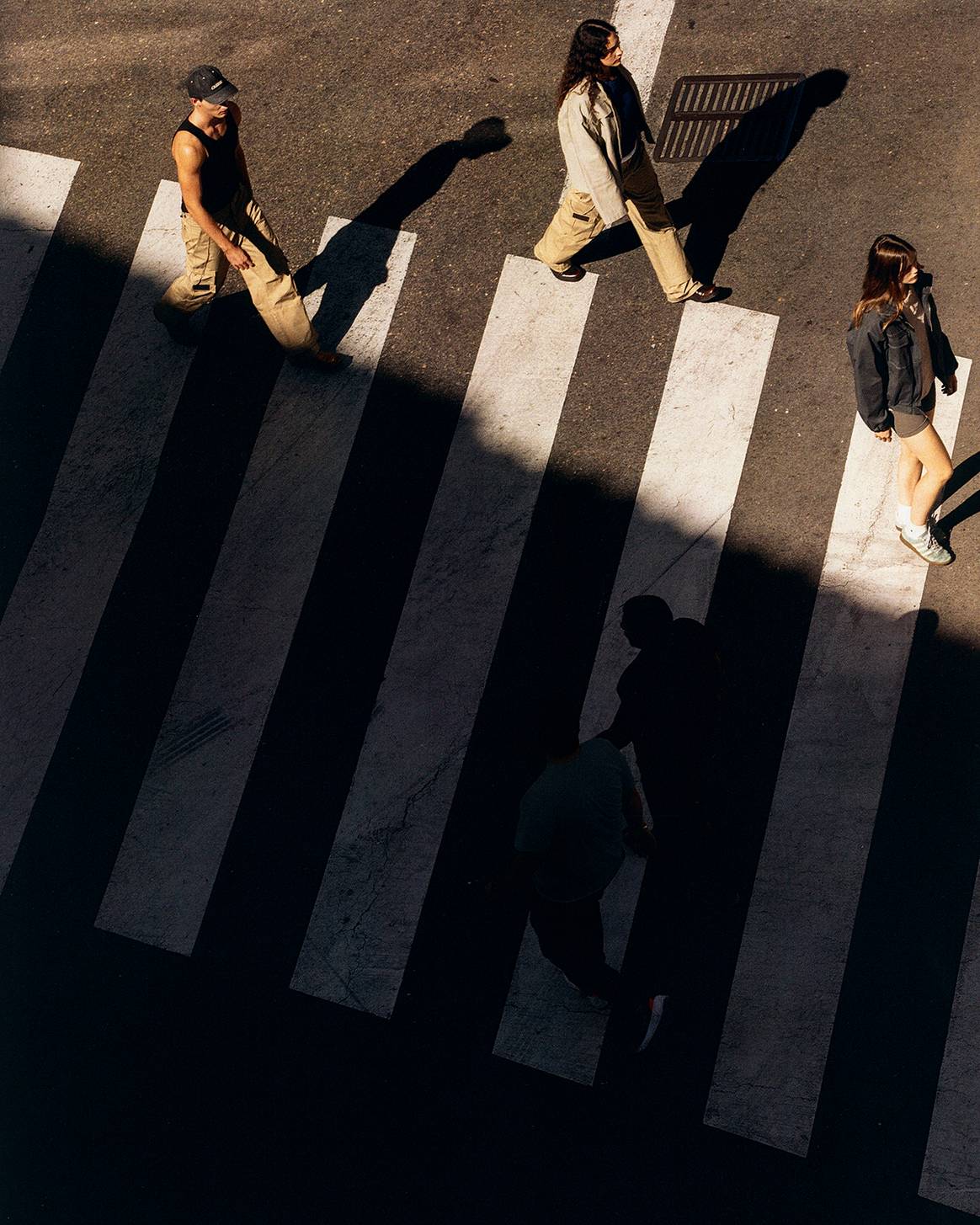 Carrer, fotografía de campaña de la colección “FW Wardrobe Capsule”.