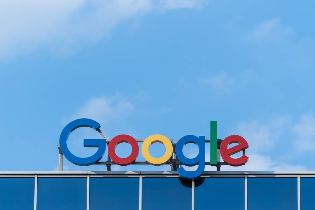 Google logo.