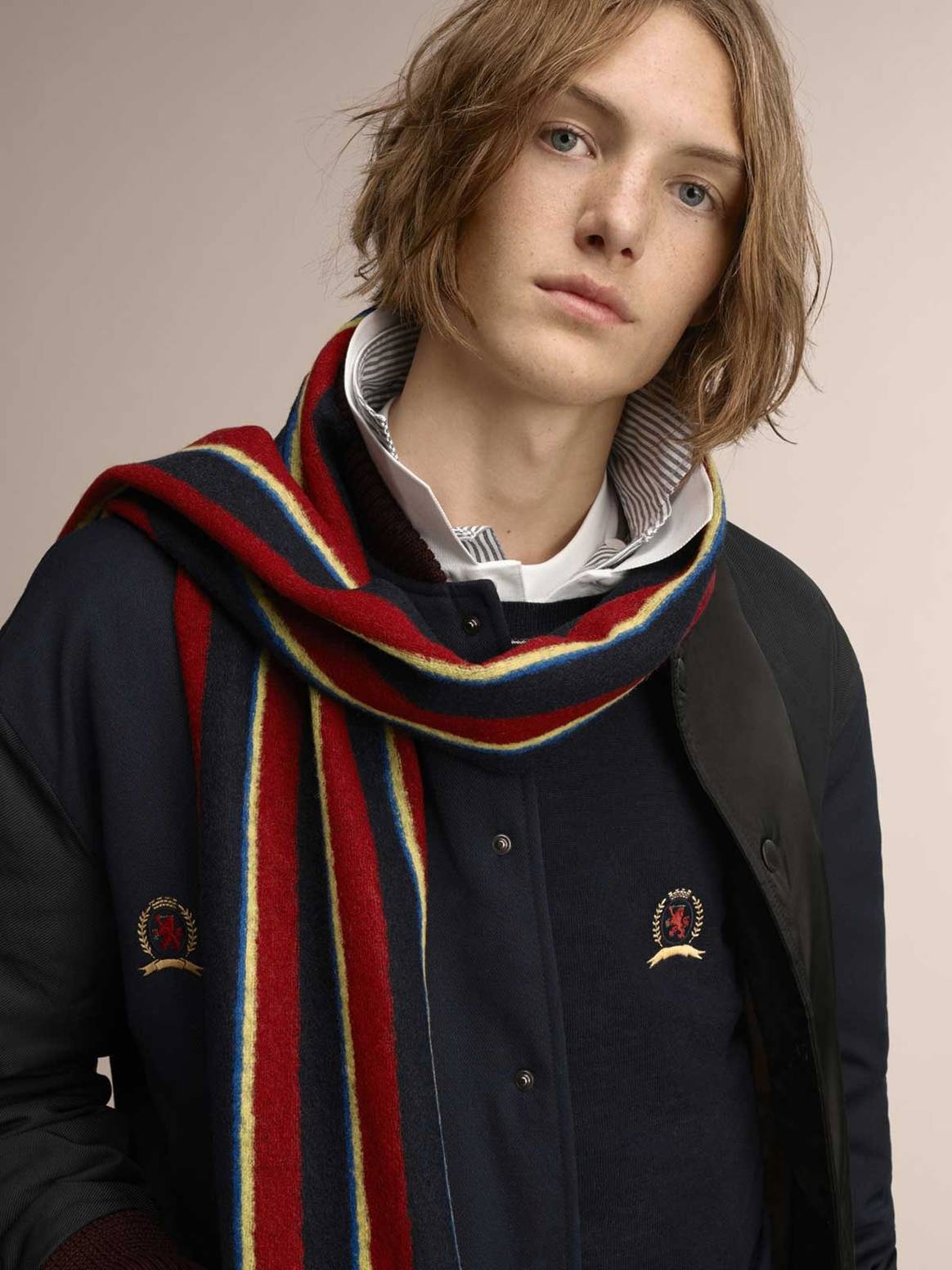 En images : le vestiaire américain célébré dans la collection hivernale de Tommy Hilfiger