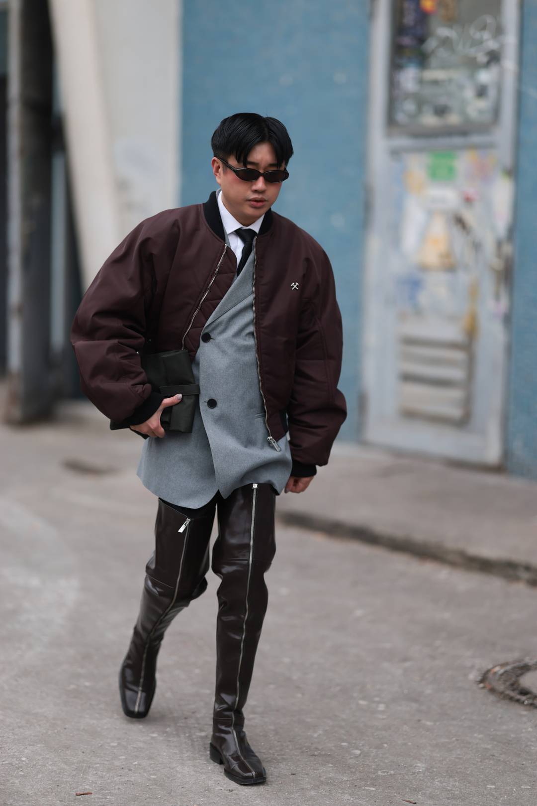Lo stylist e consulente creativo Declan Chan alla sfilata FW26 di Dagger