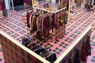 L'heure est au tartan chez Merci pendant la Fashion Week