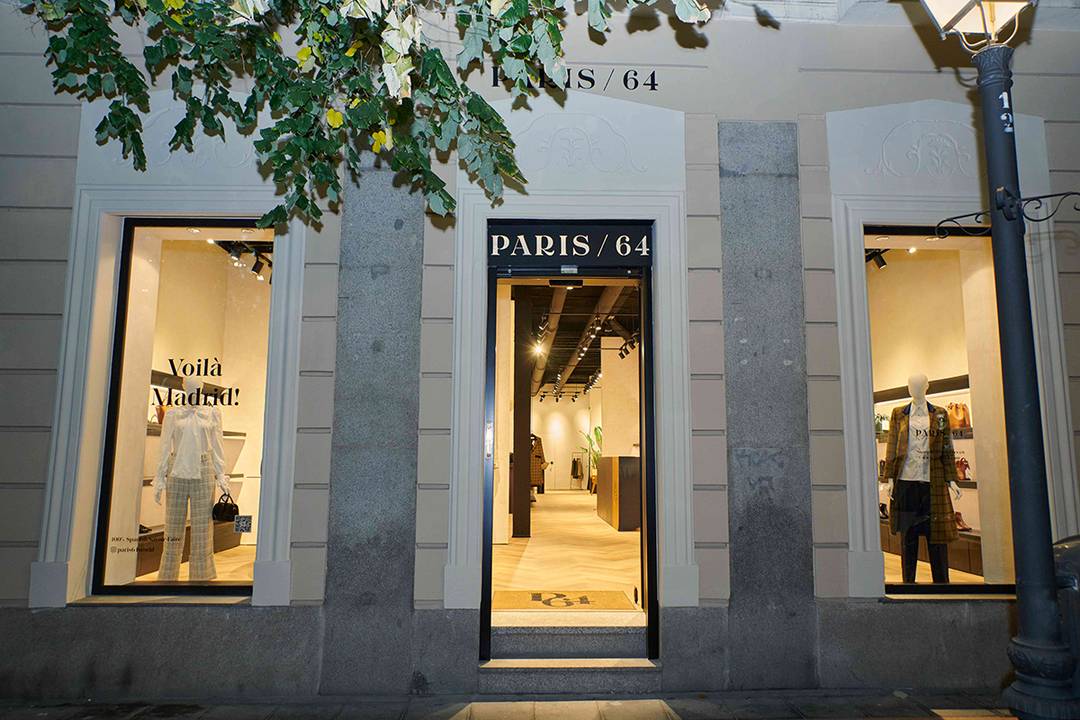 Tienda de Paris/64 en el número 14 de la calle de Claudio Coello, Madrid (España).