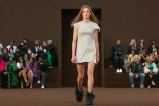 Video: Loewe at Paris Fashion Week