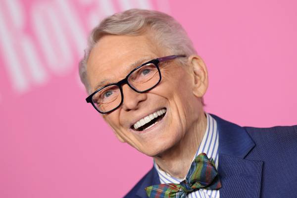 È morto lo stilista Bob Mackie, aveva 87 anni