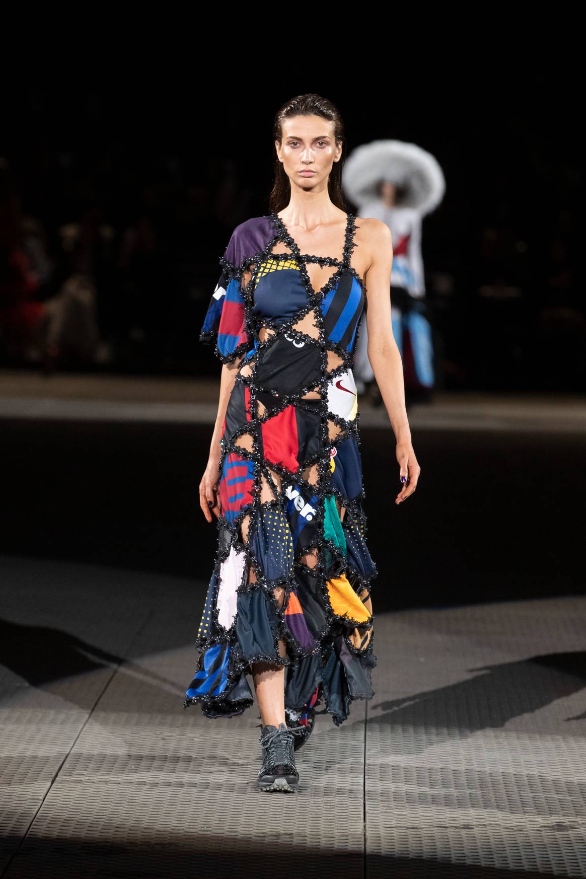 Koché et Nike — Koché × Nike  Robe Couture, prêt-à-porter automne-hiver 2019-2020 Jersey, cristaux, broderies.