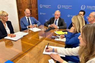 Urso (Mimit): sistema Italia compatto nella tutela e difesa del made in Italy della moda