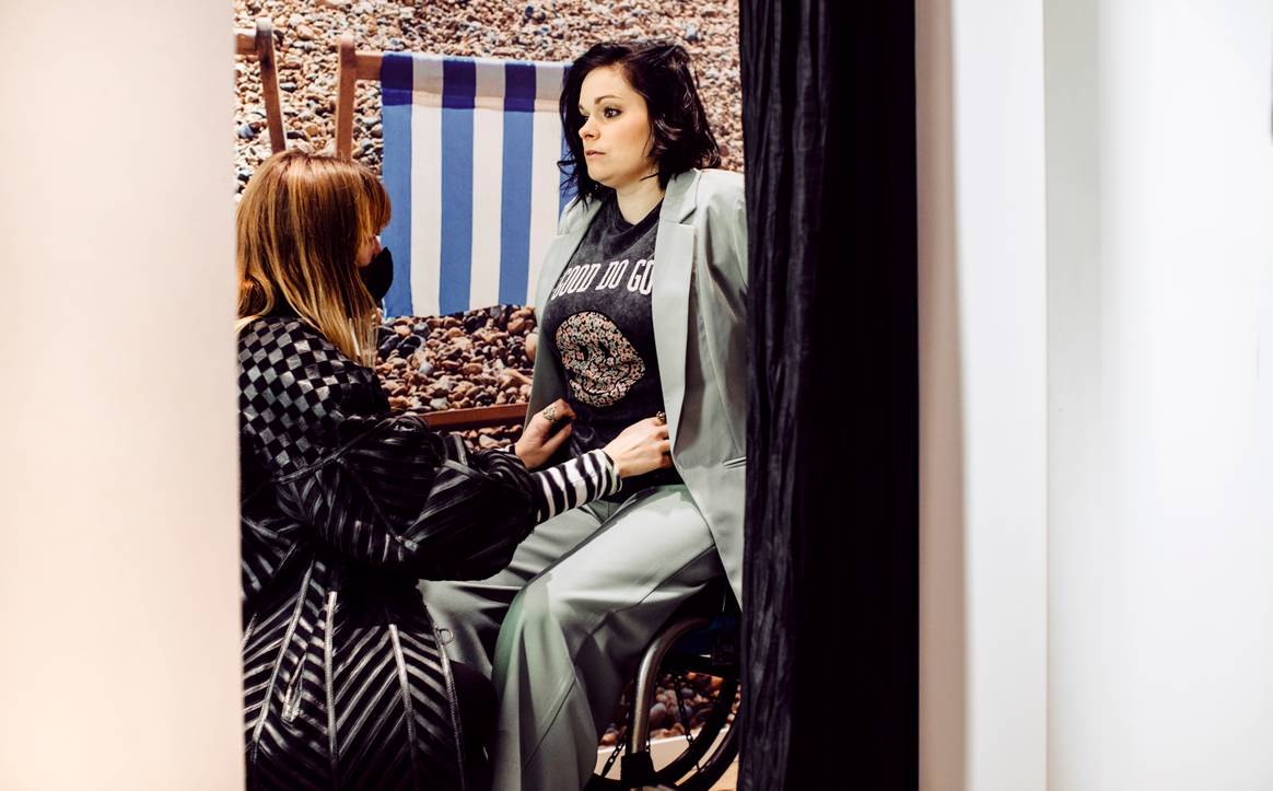 Belgian retailer Zeb made an extra commitment to accessibility in 2021 and is considered an example. With its 'Zeb for everyone' action plan, it aims to improve the shopping experience for all. Image via Zeb.
