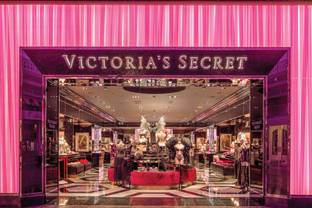 L Brands announces store closures, withdraws Q1 outlook