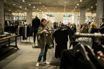 Las ventas de moda en España se disparan al alza en su mayor subida desde enero de 2023