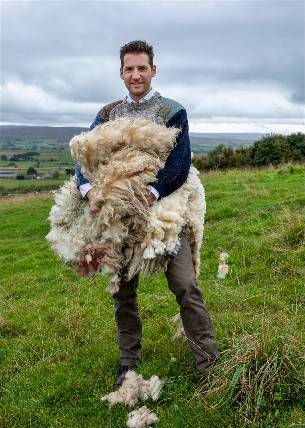 Edward Sexton with a full Dalesbred fleece.