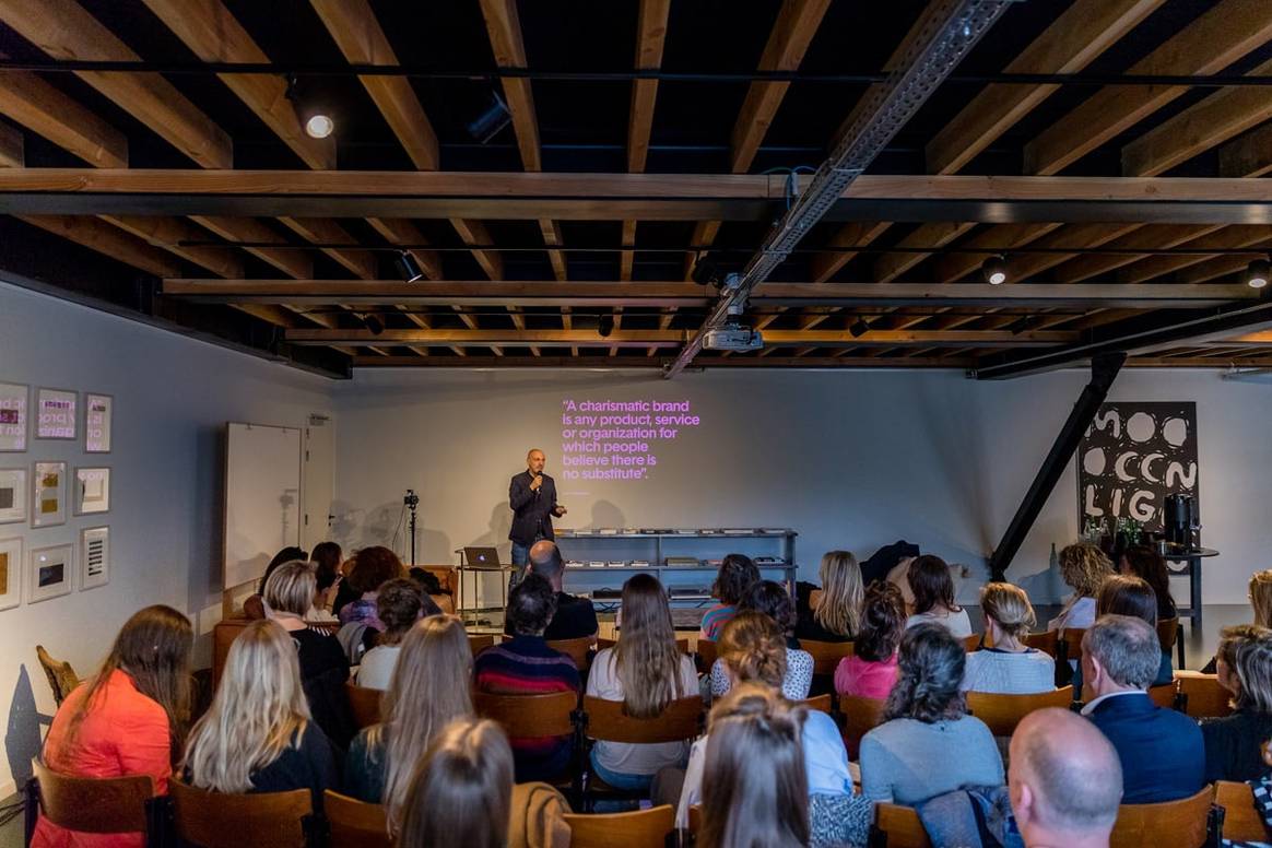 Expert advies Fashion Lab Brand identity: wordt branding steeds meer eenheidsworst?