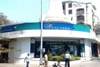 Retailers switch to standalone stores from malls
