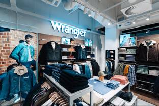 Wrangler en Lee moederbedrijf halveert netto inkomen in tweede kwartaal