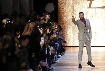 Stefano Pilati aclamado en su último desfile