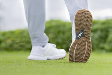 Proprietária da Reebok nega planos de vender a marca para a Anta Sports