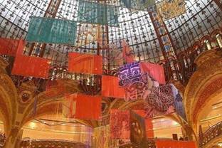 Galeries lafayette: des revenus en baisse