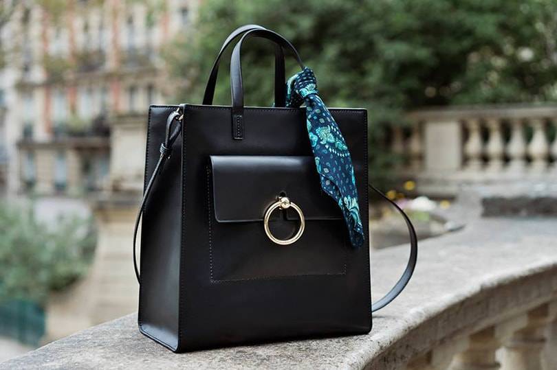 Claudie Pierlot renforce son identité parisienne