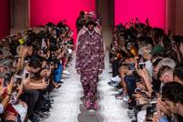 Fast Fashion Print-Richtungen der Männermode F/S20