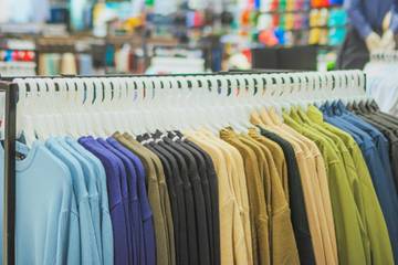 Diseñadores argentinos advierten sobre el impacto de la eliminación de impuestos a la importación de prendas 