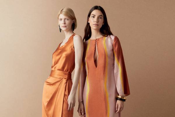 Moiré Gallery Milano presenta “La Dolce Vita”: il nuovo allestimento estivo che evoca gioia e spensieratezza con una selezione di artisti italiani, dalla moda all’arte