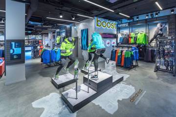 Adidas: bajada en Europa y subida de un 6 por ciento hasta los 5.883 millones de euros