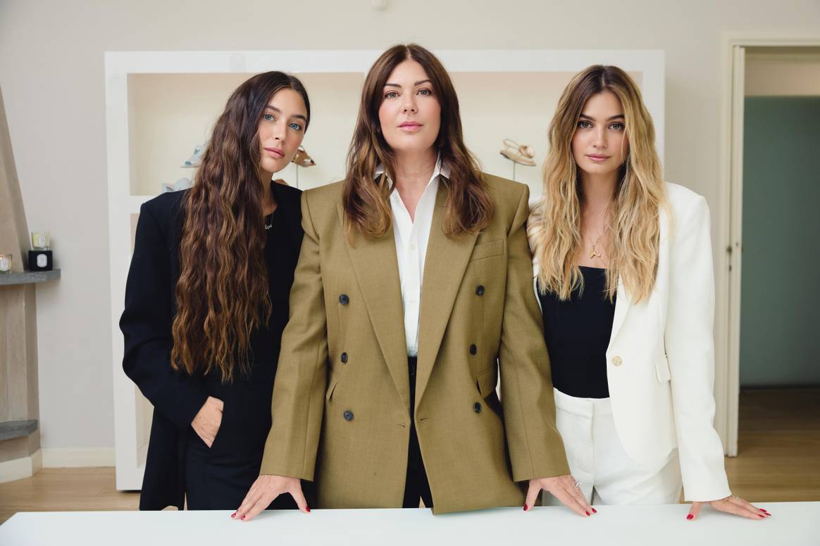Da sinistra Virginia Ronzoni, Raffaella Condursi e Maria Sole Ronzoni