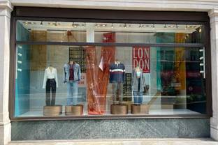 Abercrombie & Fitch opens Regent Street store
