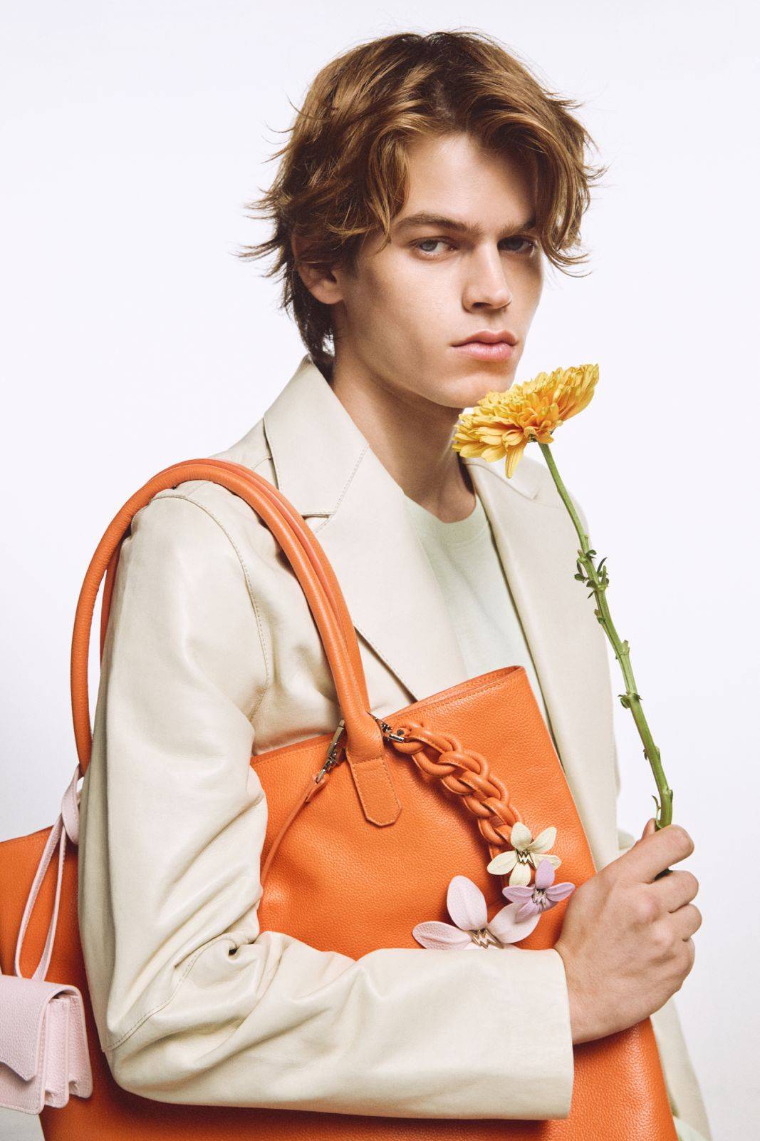 Vélez y J Balvin lanzan ‘Ciudad Primavera: Beyond Flowers’.