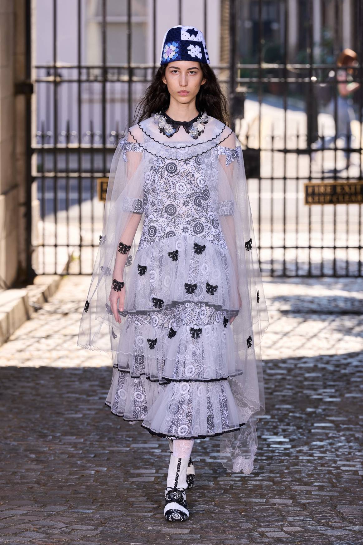 Bora Aksu ss24/ look 17