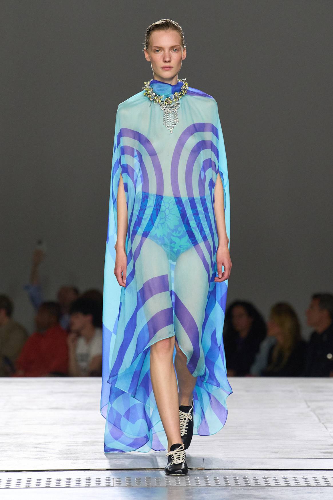 Credits: Dries Van Noten SS26 ©Launchmetrics/spotlight