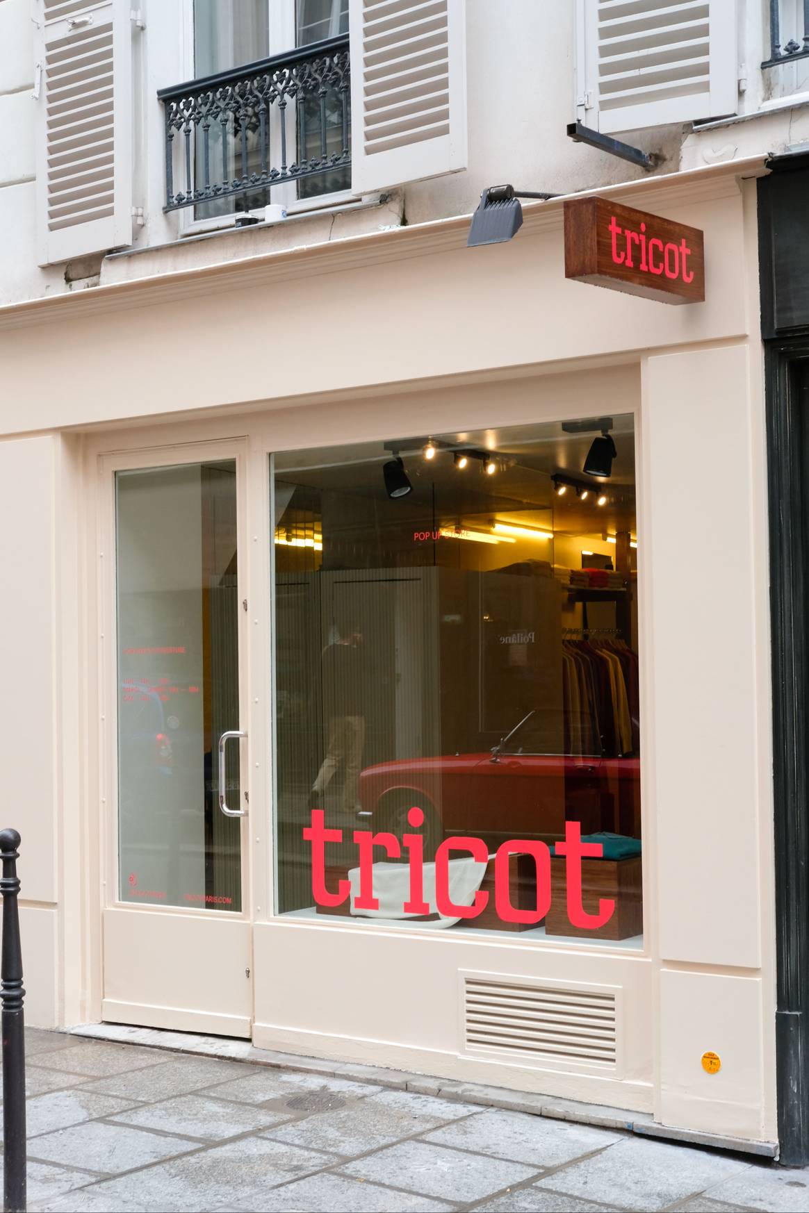 La marque de cachemire française Tricot inaugure son premier magasin