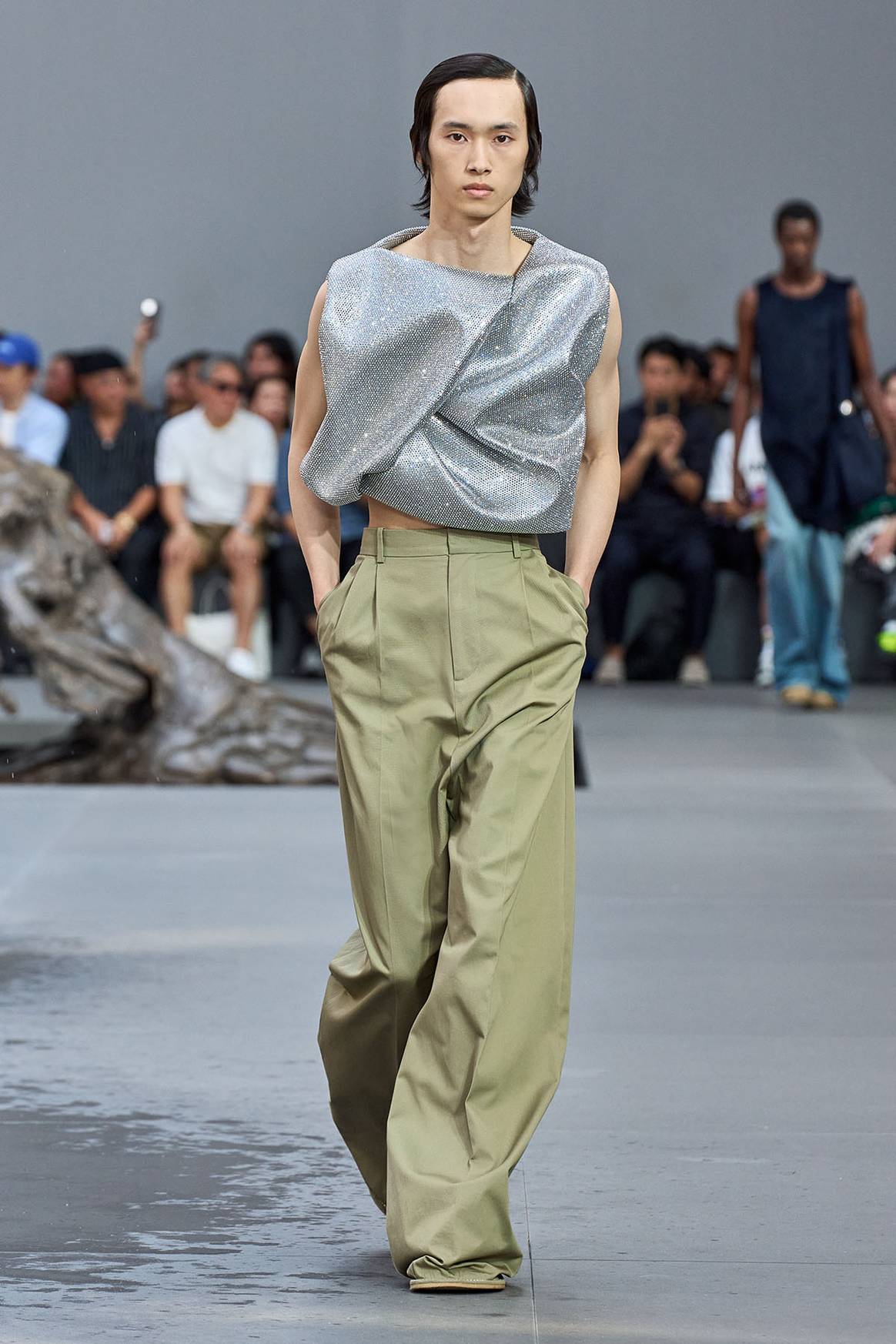 Créditos: Loewe, desfile de presentación de la colección masculina para la temporada de Verano SS24. Fotografía de cortesía.