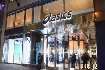 Asics tienda insignia York y Viena