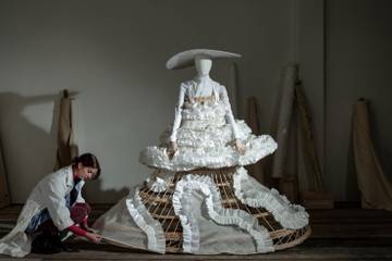 'In the making': an exhibition exploring fashion behind the windows of De Bijenkorf