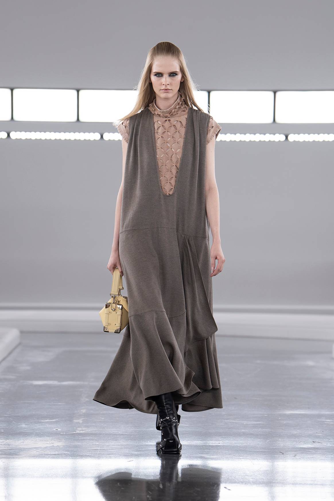 Louis Vuitton, colección “Voyager” Prefall 2024.