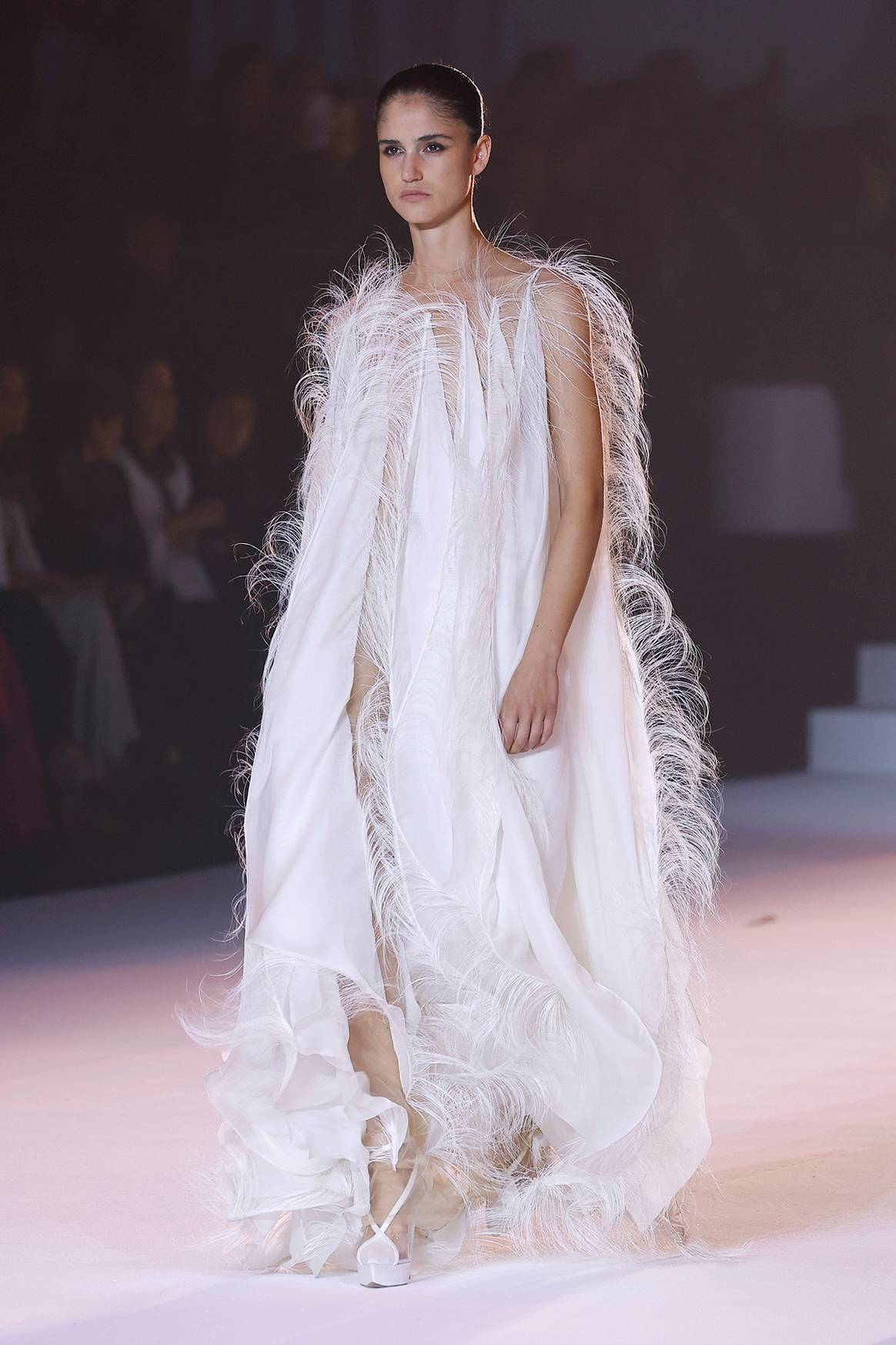 Desfile de Stéphane Rolland durante la Barcelona Bridal Night de BBFW, el 22 de abril de 2026 en Barcelona (España).