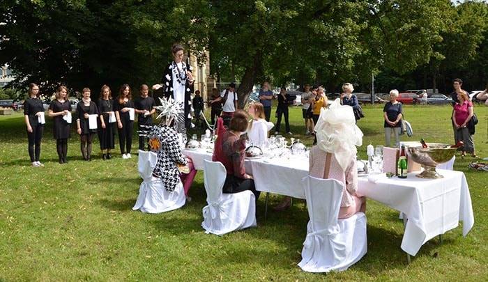 In picture: 'Fashion-picnic' at FH Dresden