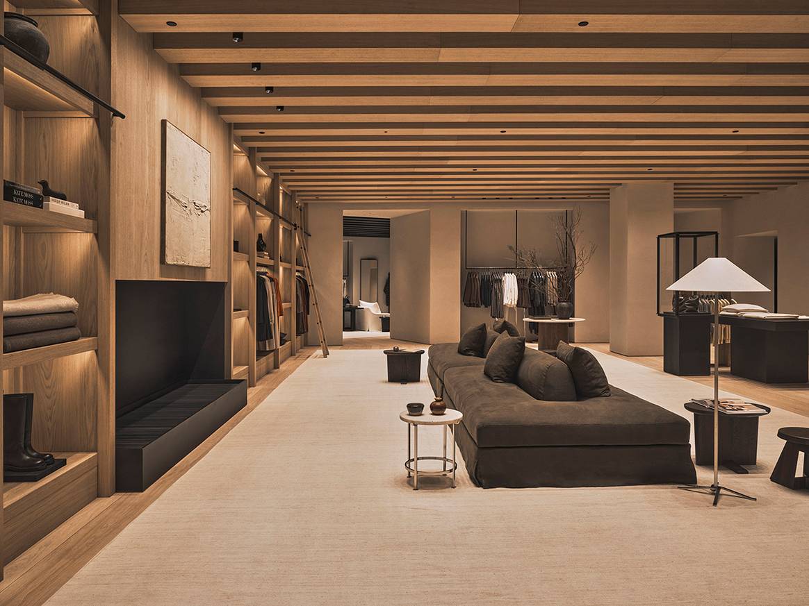 Tienda de Zara diseñada por Vincent Van Duysen en el número 584 de la avenida Diagonal de Barcelona (España).