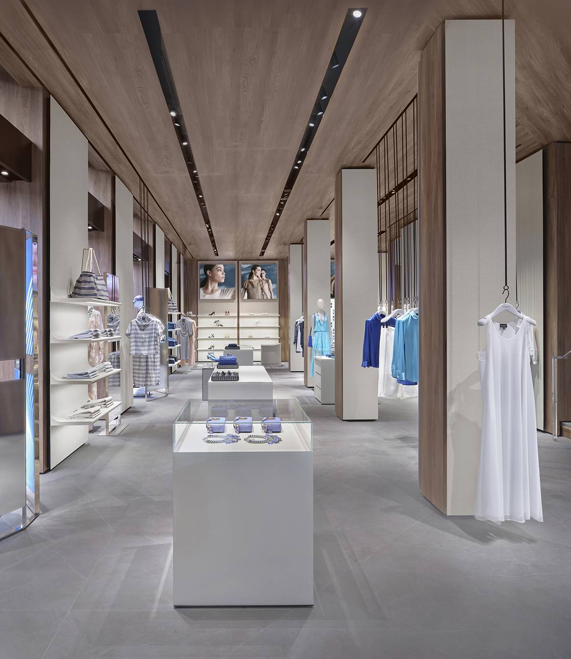 Photo Credits: Nueva tienda de Emporio Armani en Barcelona. Cortesía de Giorgio Armani.