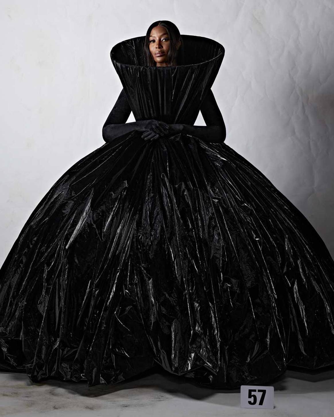 Photo Credits: Balenciaga, colección Alta Costura 51ST. Balenciaga, página oficial.