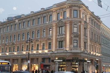 Stockmann выставил на продажу ТЦ "Невский центр"