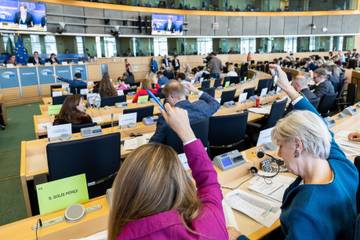 EU-Parlament sagt Fast Fashion den Kampf an, was sagen Unternehmen und Verbände?