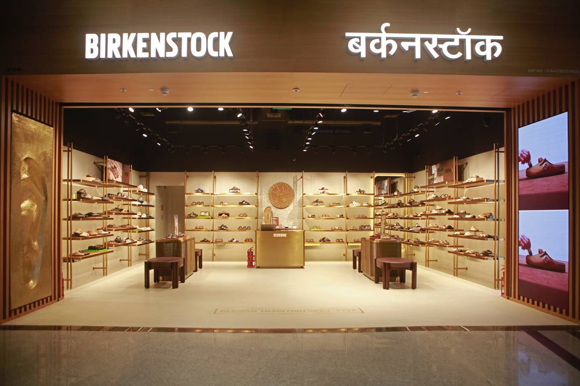 Die Fassade der Birkenstock-Filiale im Phoenix Marketcity Einkaufszentrum.