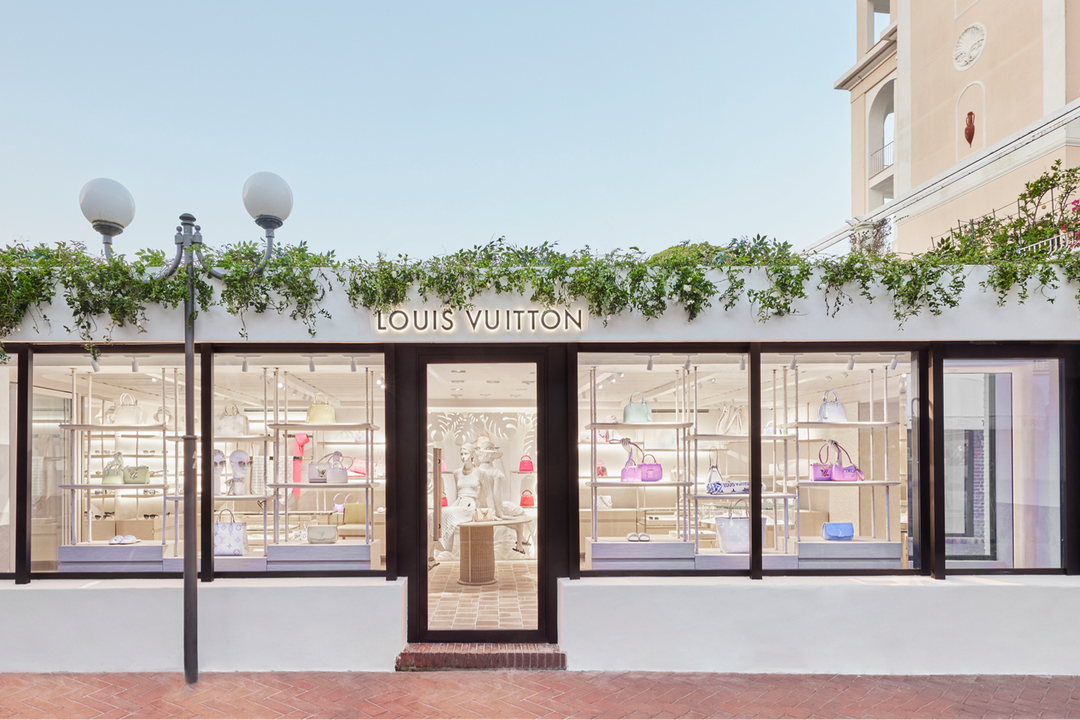 Vetrina Louis Vuitton.