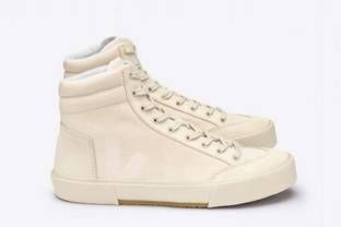 Veja x Lemaire - dé collab van SS19 die het potentieel van de Franse mode wederom bevestigt