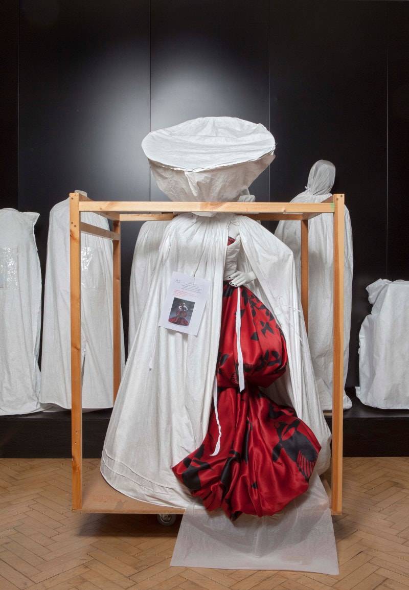 V&A Museum in Londen zet grootste tentoonstelling ooit over fotograaf Tim Walker op