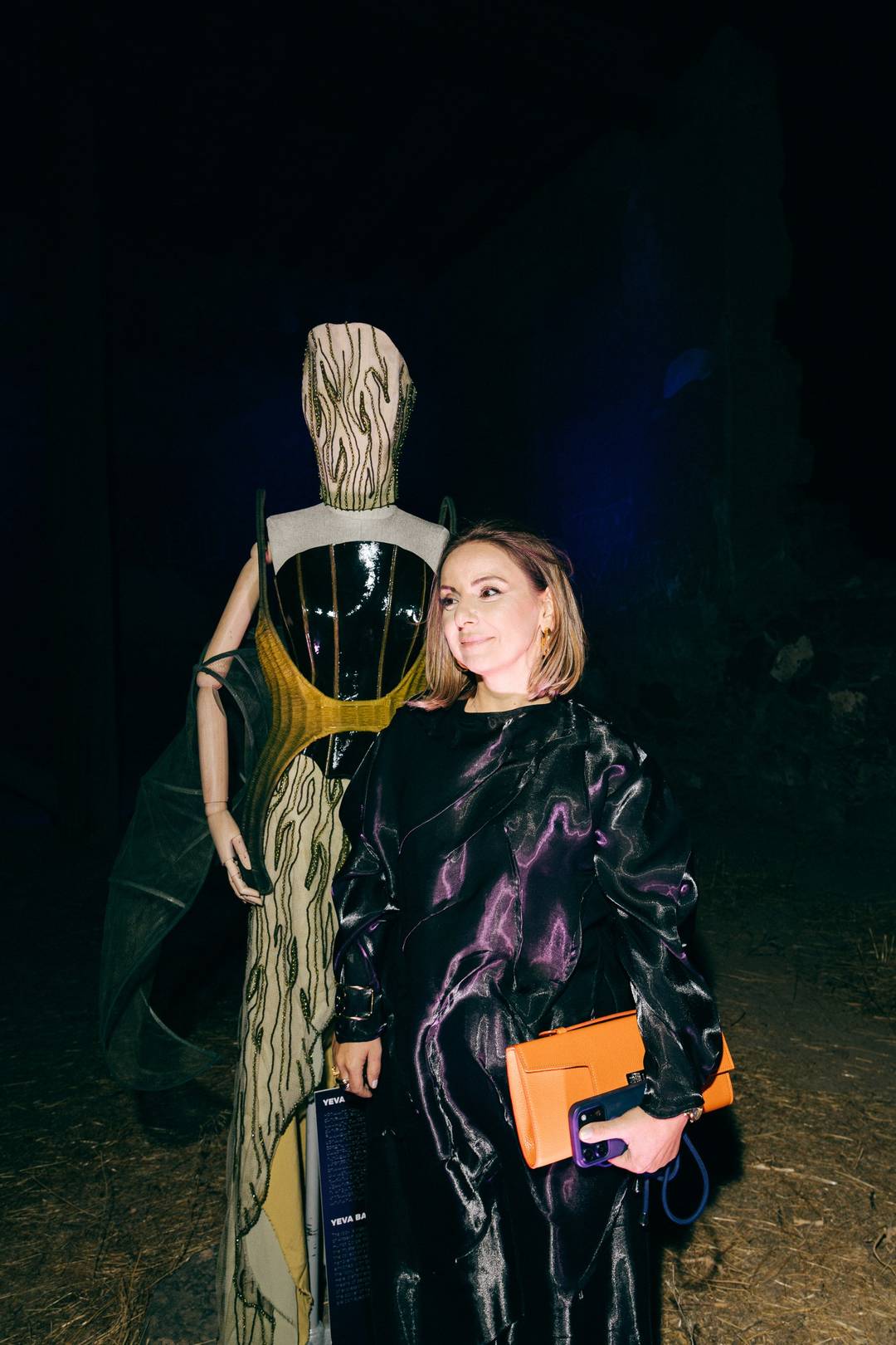 Elen Manukyan all'inaugurazione della mostra “The Ancient Gods”.