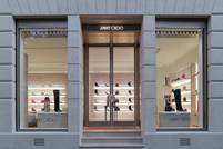 Jimmy Choo s'offre une nouvelle adresse avenue Montaigne