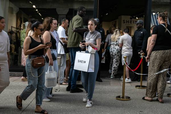 Shein annuncia l'apertura di negozi permanenti in Francia, una prima mondiale